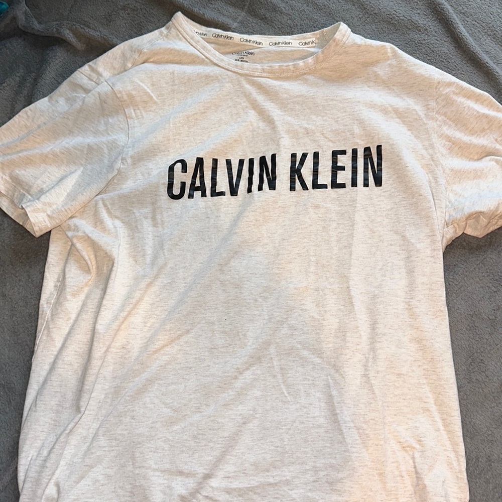 calvin Klein t shirt